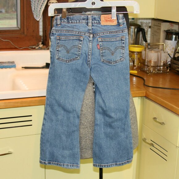 Girl's 517 Levi's Flair Denim Jeans - Picture 2 of 5